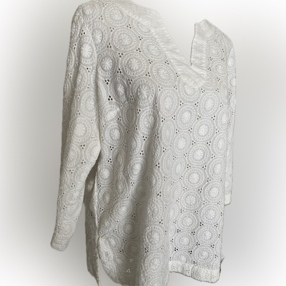 Embroidered top - Picture 4 of 10